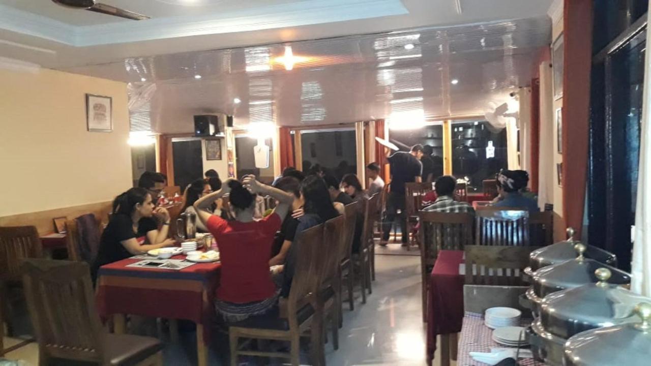 Hotel Om Palace McLeod Ganj Extérieur photo
