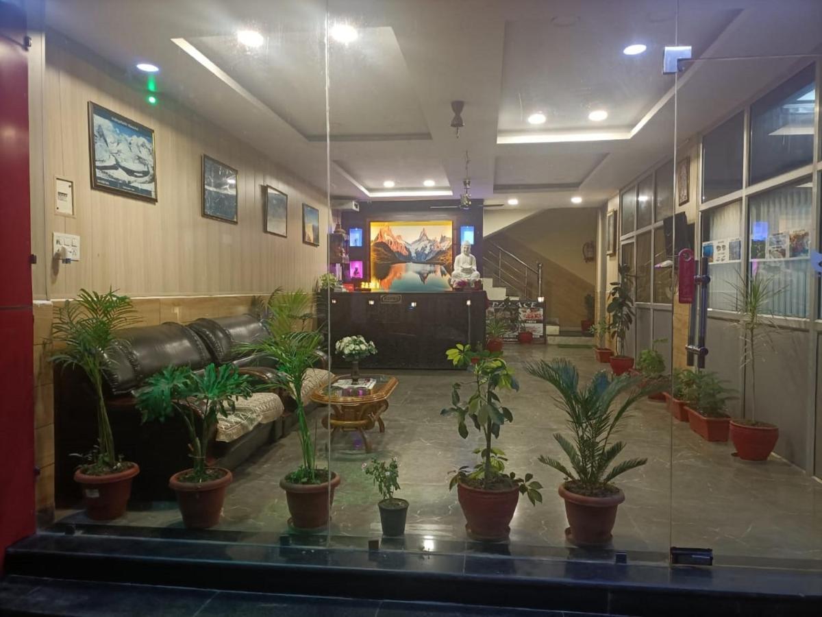 Hotel Om Palace McLeod Ganj Extérieur photo